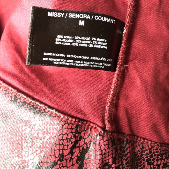 Anthropologie sanctuary Crimson Snakeskin Moto Jacket Sz Medium Gunmetal Zippers - Picture 15 of 16